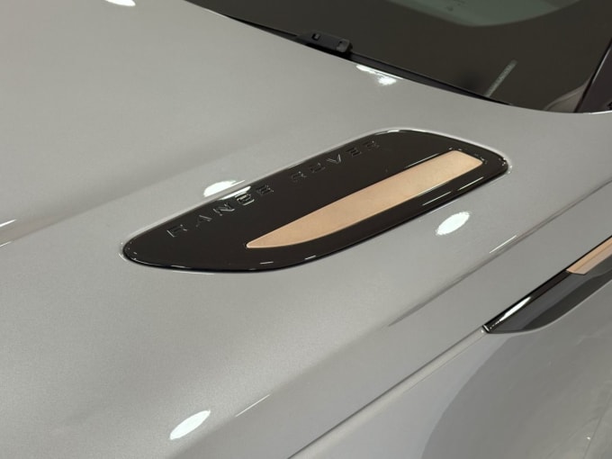 2025 Land Rover Range Rover Velar