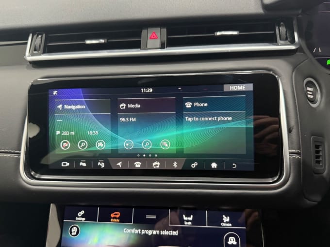 2025 Land Rover Range Rover Velar