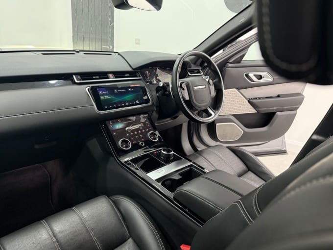 2025 Land Rover Range Rover Velar