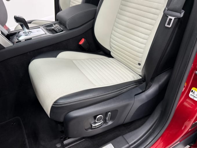 2025 Land Rover Discovery Sport