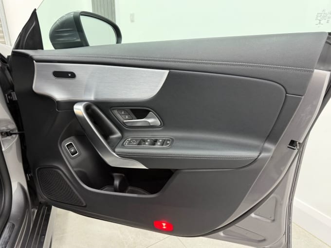 2025 Mercedes-benz Cla
