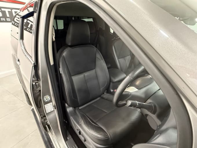 2025 Nissan Navara