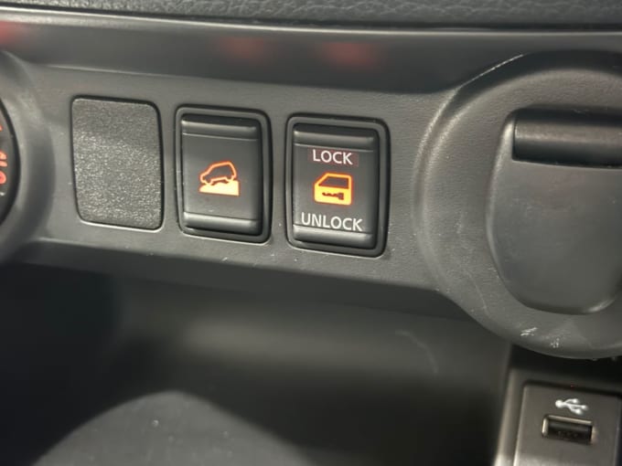 2025 Nissan Navara