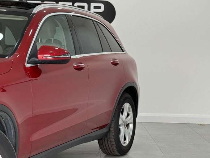 2025 Mercedes-benz Glc
