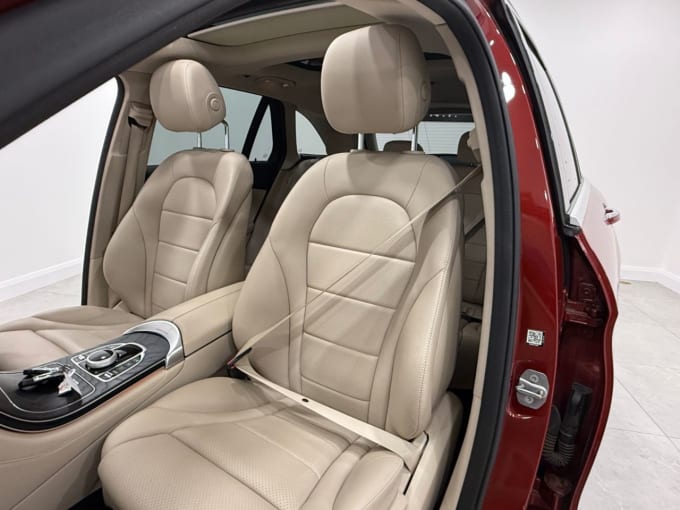 2025 Mercedes-benz Glc