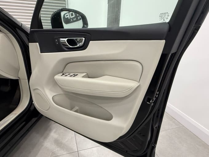 2025 Volvo Xc60