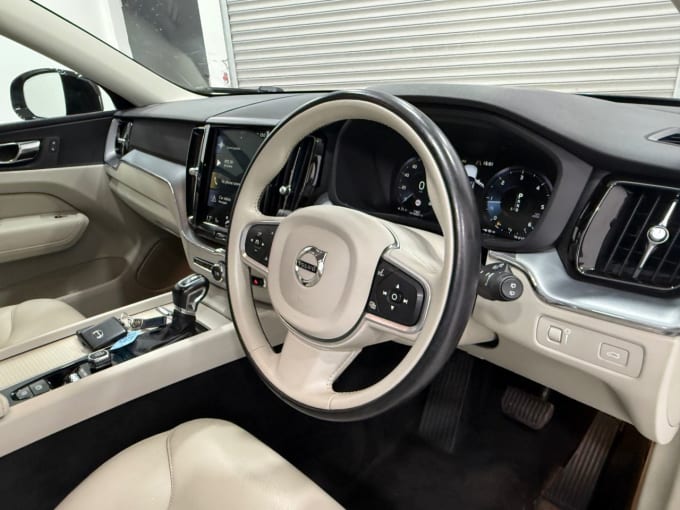 2025 Volvo Xc60