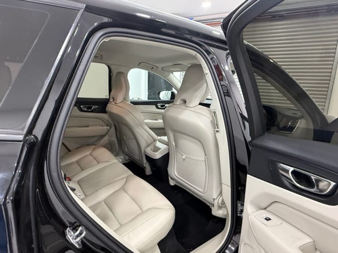 2025 Volvo Xc60