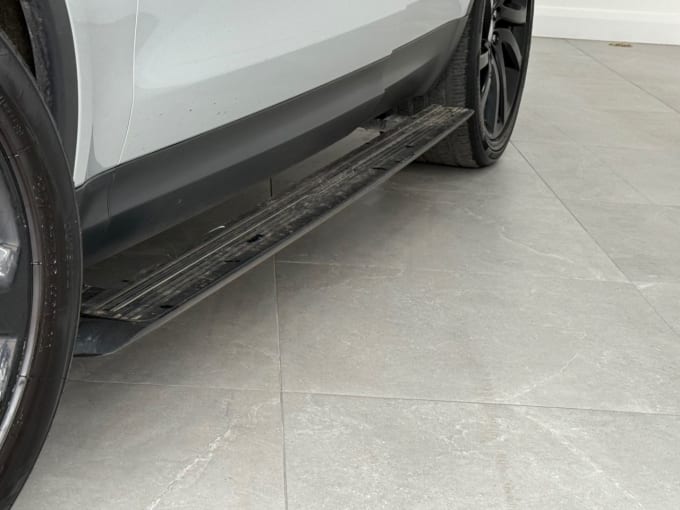 2025 Land Rover Discovery