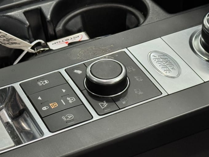 2025 Land Rover Discovery
