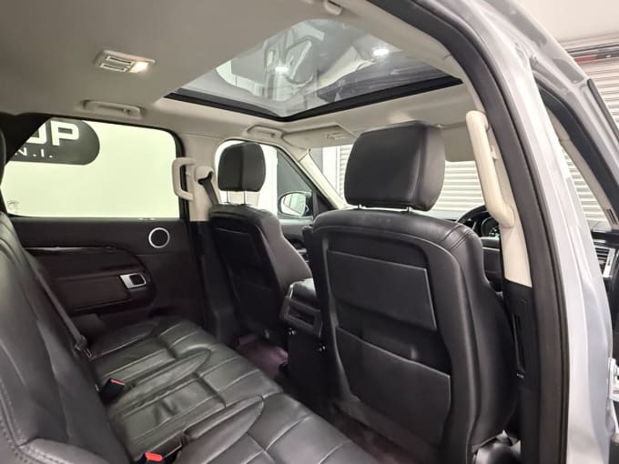 2025 Land Rover Discovery