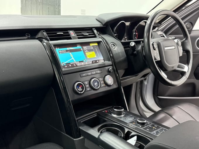 2025 Land Rover Discovery