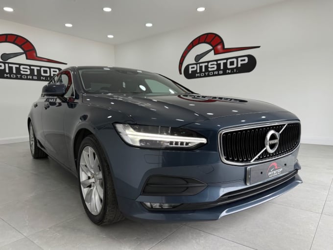 2025 Volvo S90