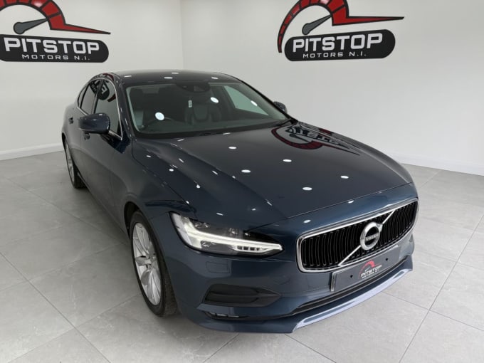 2025 Volvo S90