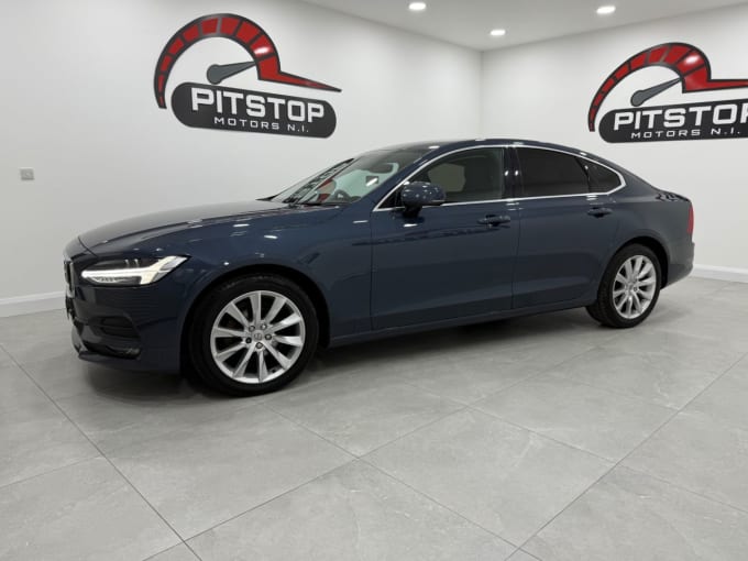 2025 Volvo S90