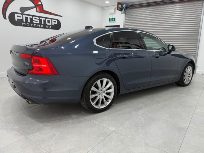 2025 Volvo S90