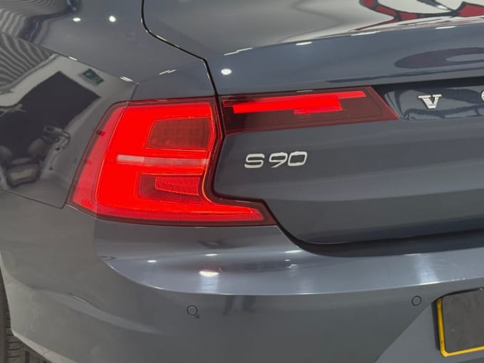 2025 Volvo S90