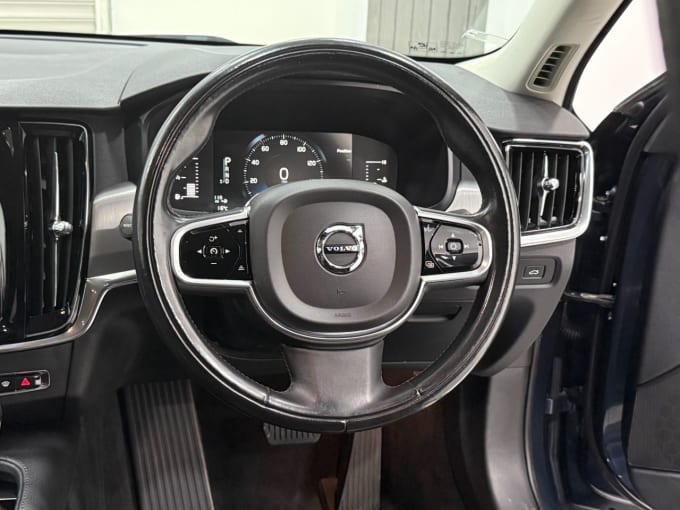 2025 Volvo S90
