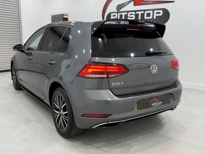 2025 Volkswagen Golf