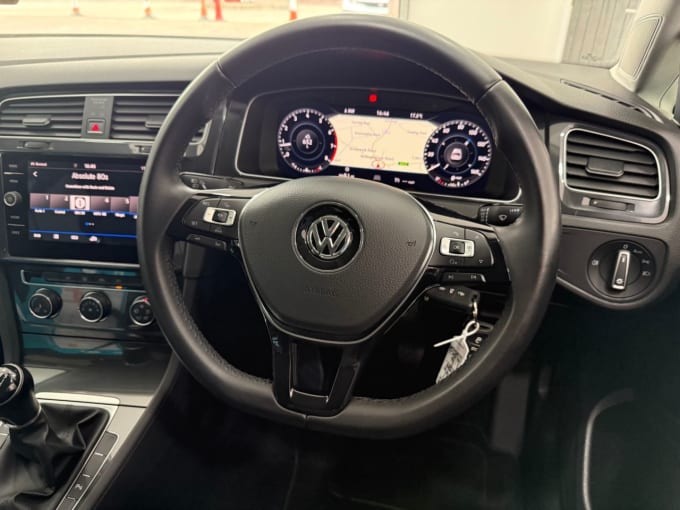 2025 Volkswagen Golf
