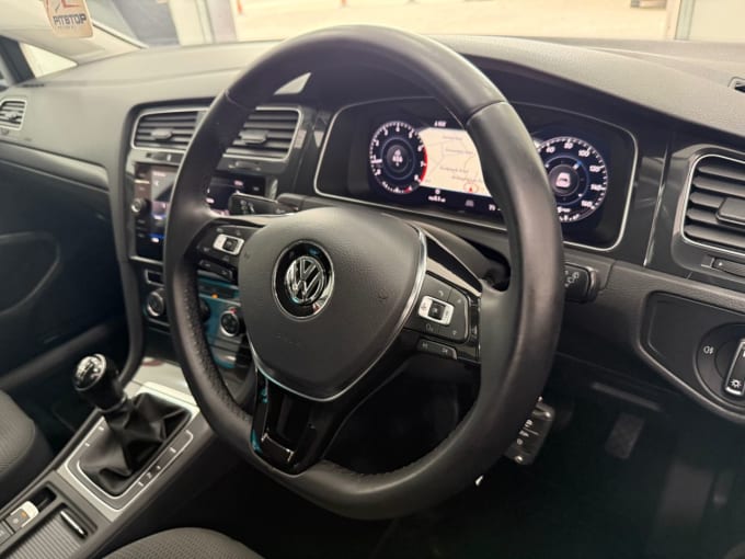 2025 Volkswagen Golf