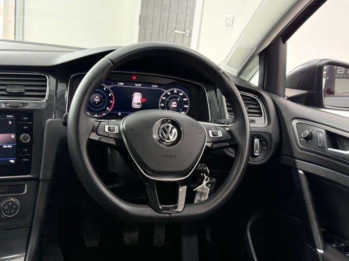 2025 Volkswagen Golf