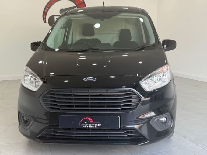 2025 Ford Transit Courier