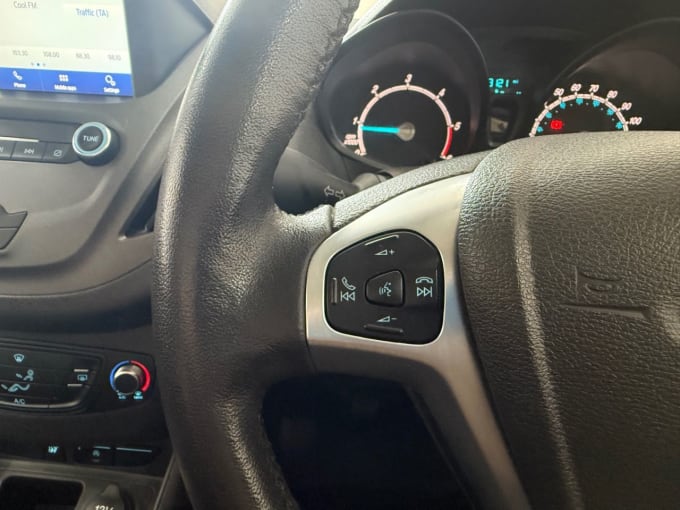 2025 Ford Transit Courier