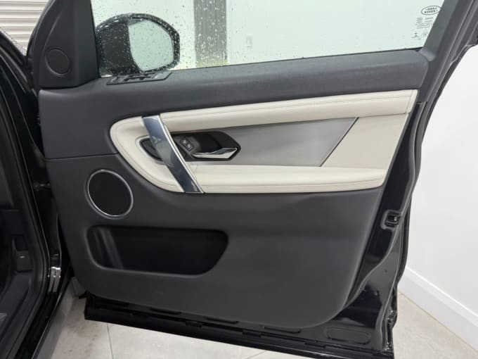 2025 Land Rover Discovery Sport