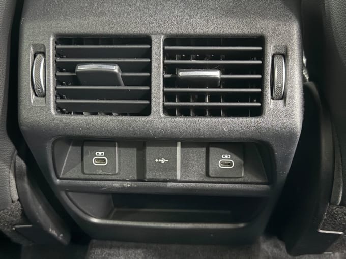2025 Land Rover Discovery Sport