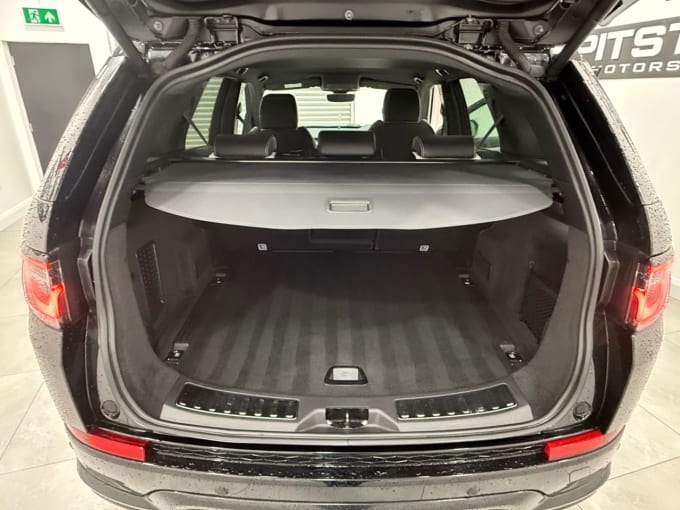 2025 Land Rover Discovery Sport