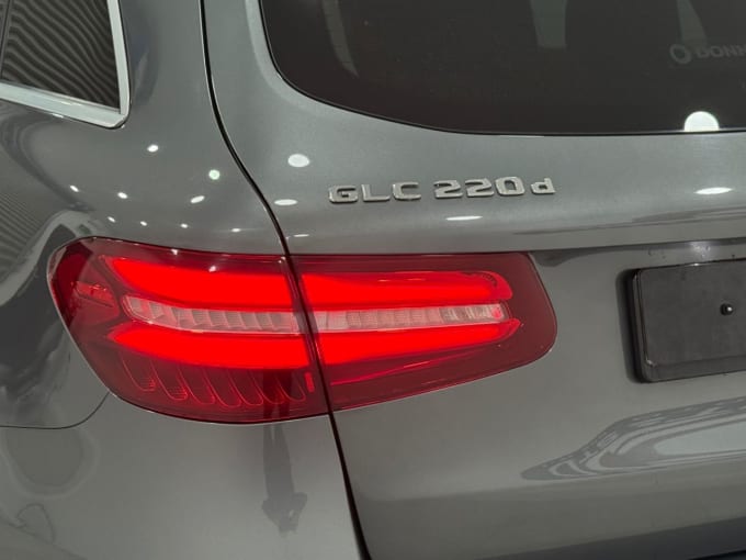 2025 Mercedes-benz Glc