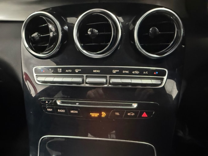 2025 Mercedes-benz Glc