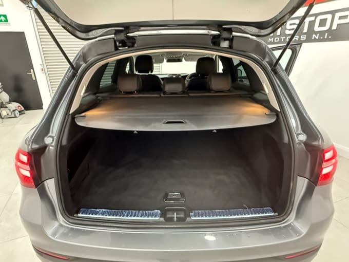 2025 Mercedes-benz Glc