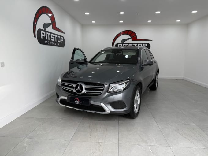 2025 Mercedes-benz Glc