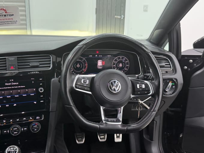 2025 Volkswagen Golf