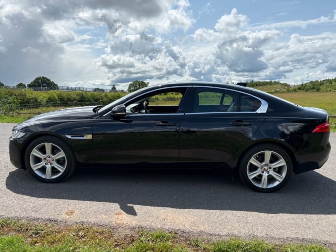 2017 Jaguar Xe