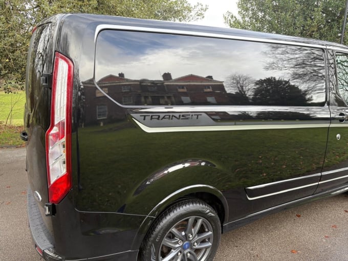 2025 Ford Transit Custom