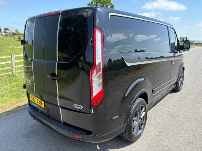 2025 Ford Transit Custom