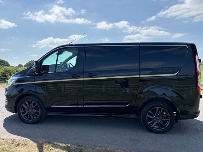 2025 Ford Transit Custom