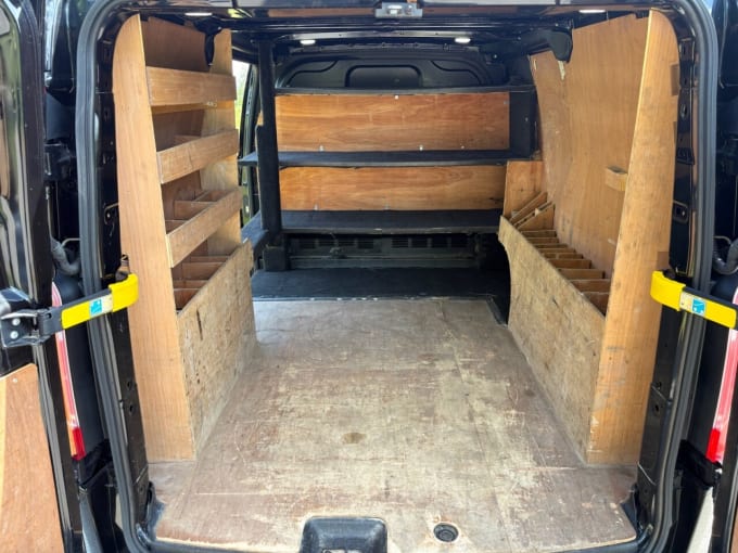 2025 Ford Transit Custom