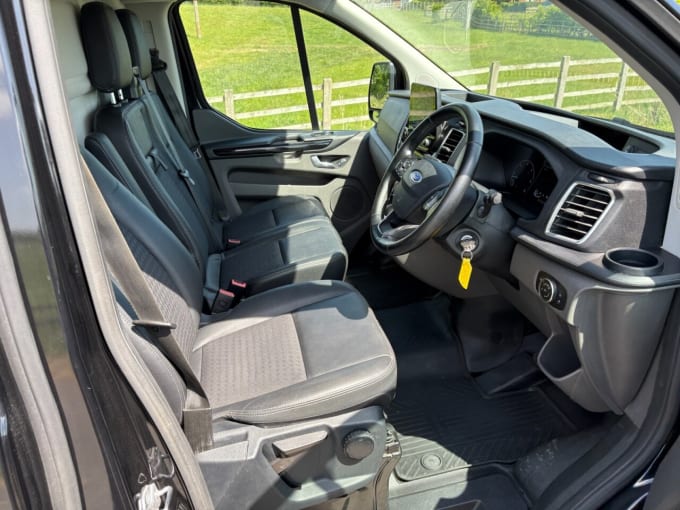 2025 Ford Transit Custom