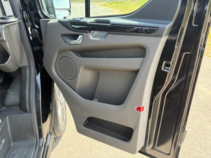 2025 Ford Transit Custom