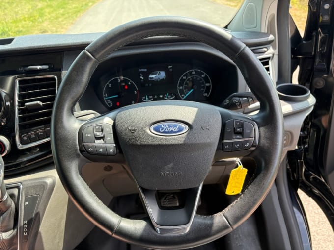 2025 Ford Transit Custom