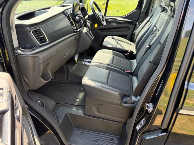 2025 Ford Transit Custom