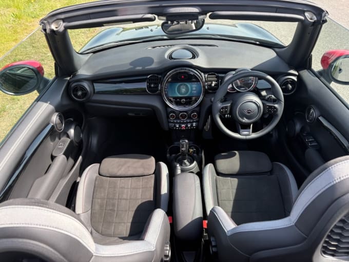 2025 Mini Convertible