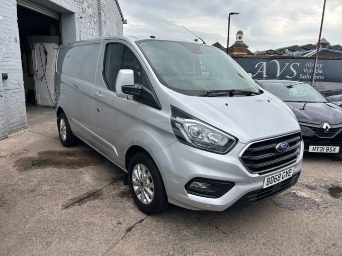 2025 Ford Transit Custom