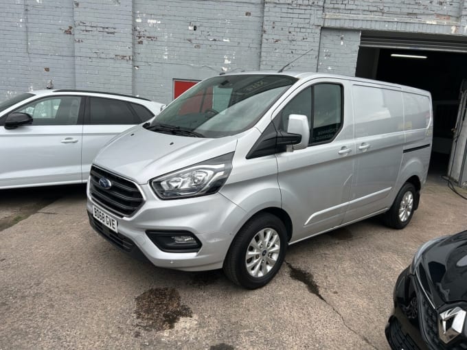 2025 Ford Transit Custom