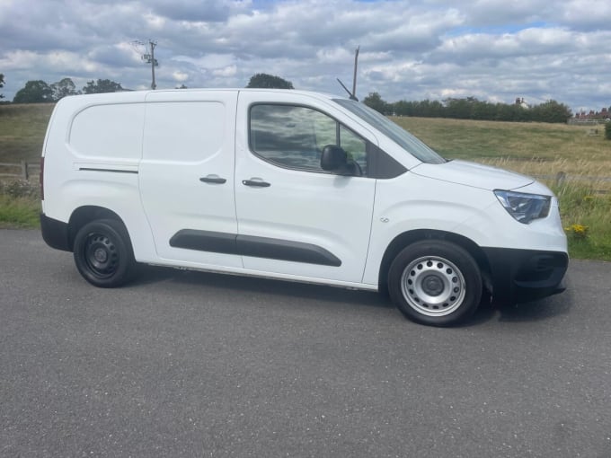 2025 Vauxhall Combo