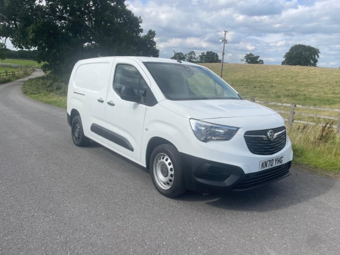 2025 Vauxhall Combo